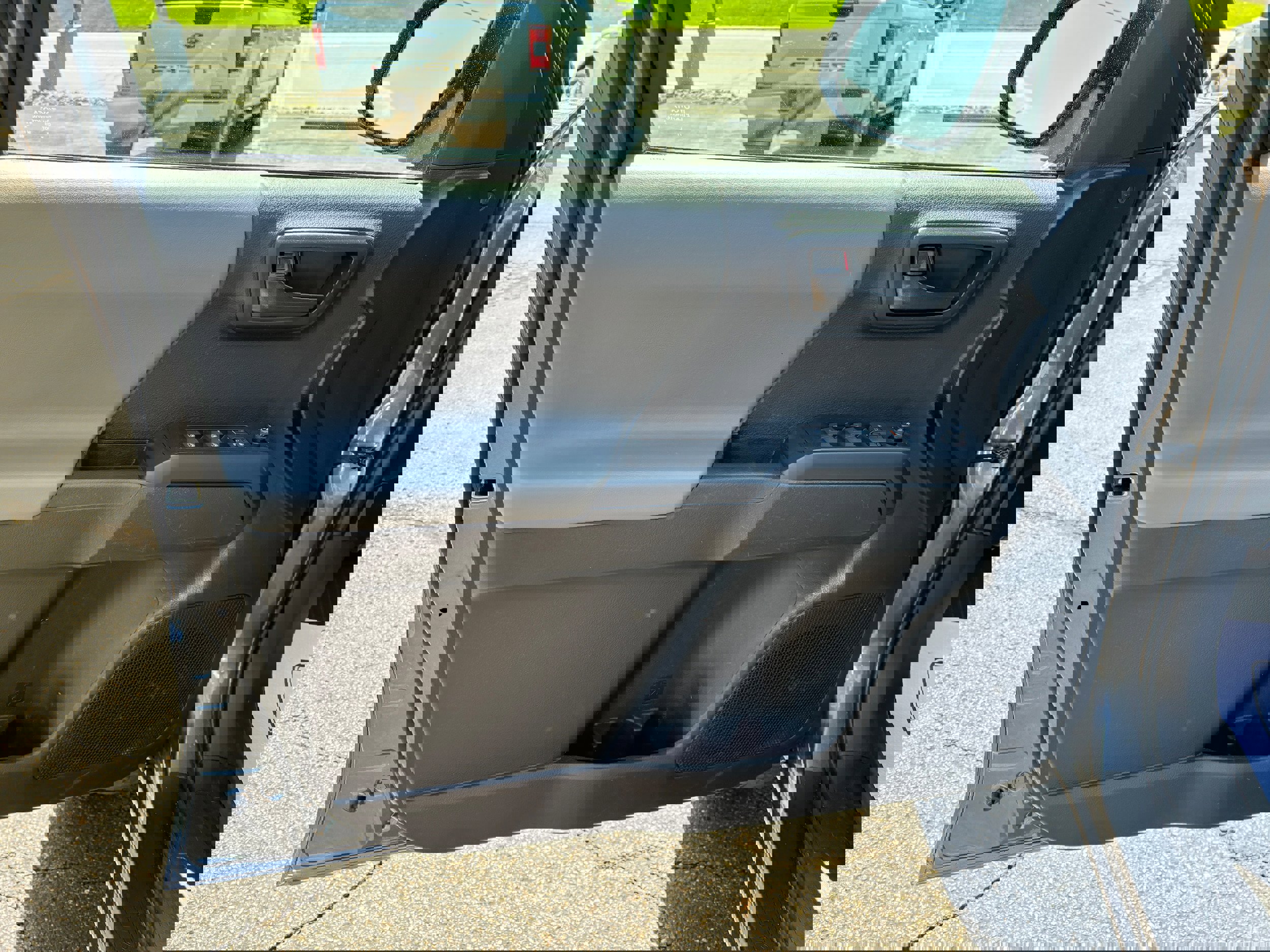 Used 2023 Toyota Tacoma SR image 10