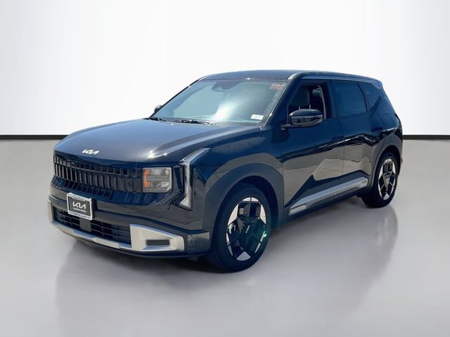New 2027 Kia Seltos S FWD image 3