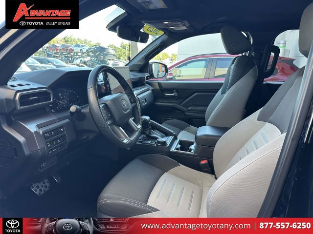 Used 2025 Toyota Tacoma TRD Sport w/ TRD Sport Upgrade Package AWD/4WD image 19