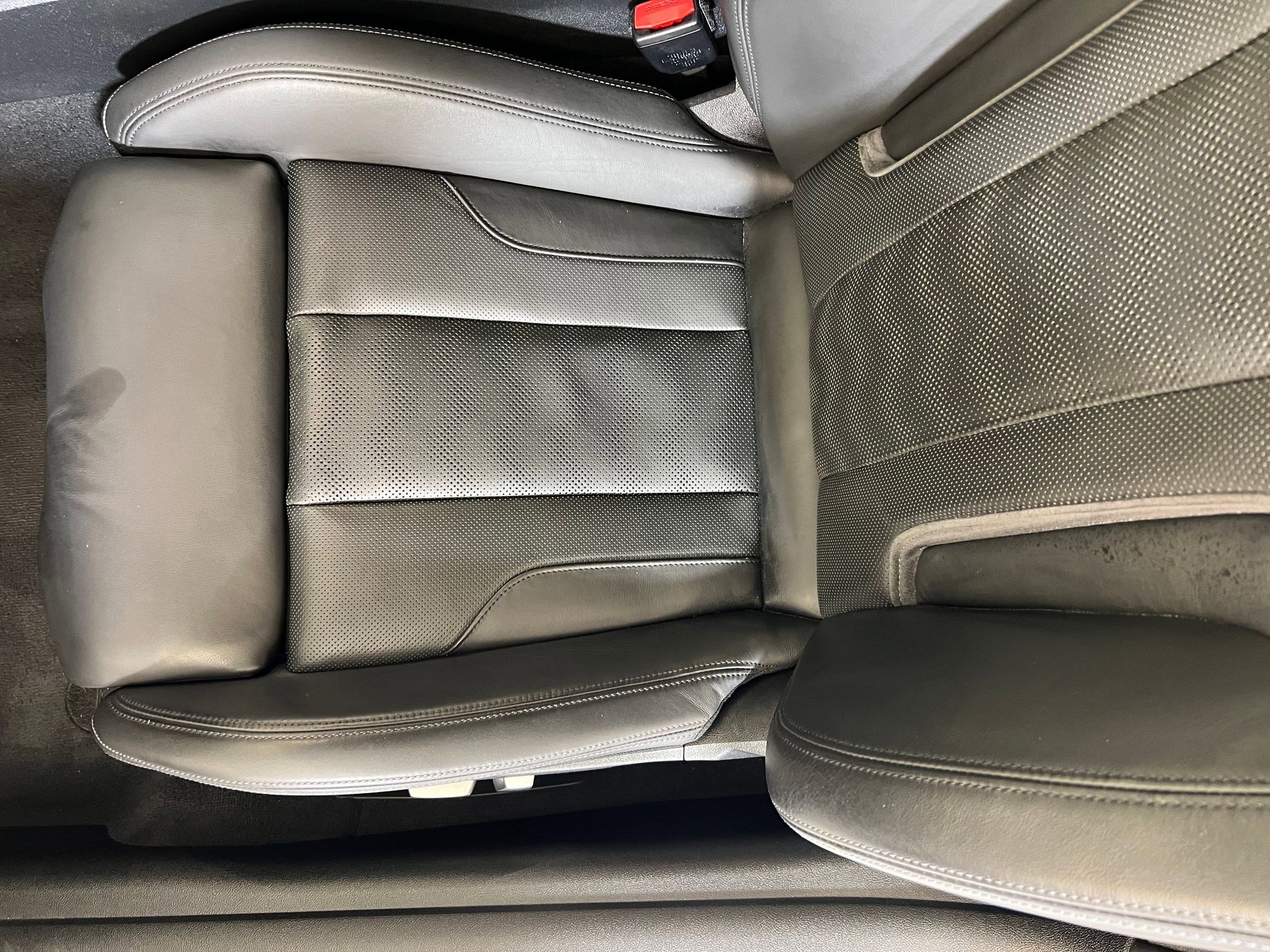 Used 2022 BMW M4 Coupe image 25