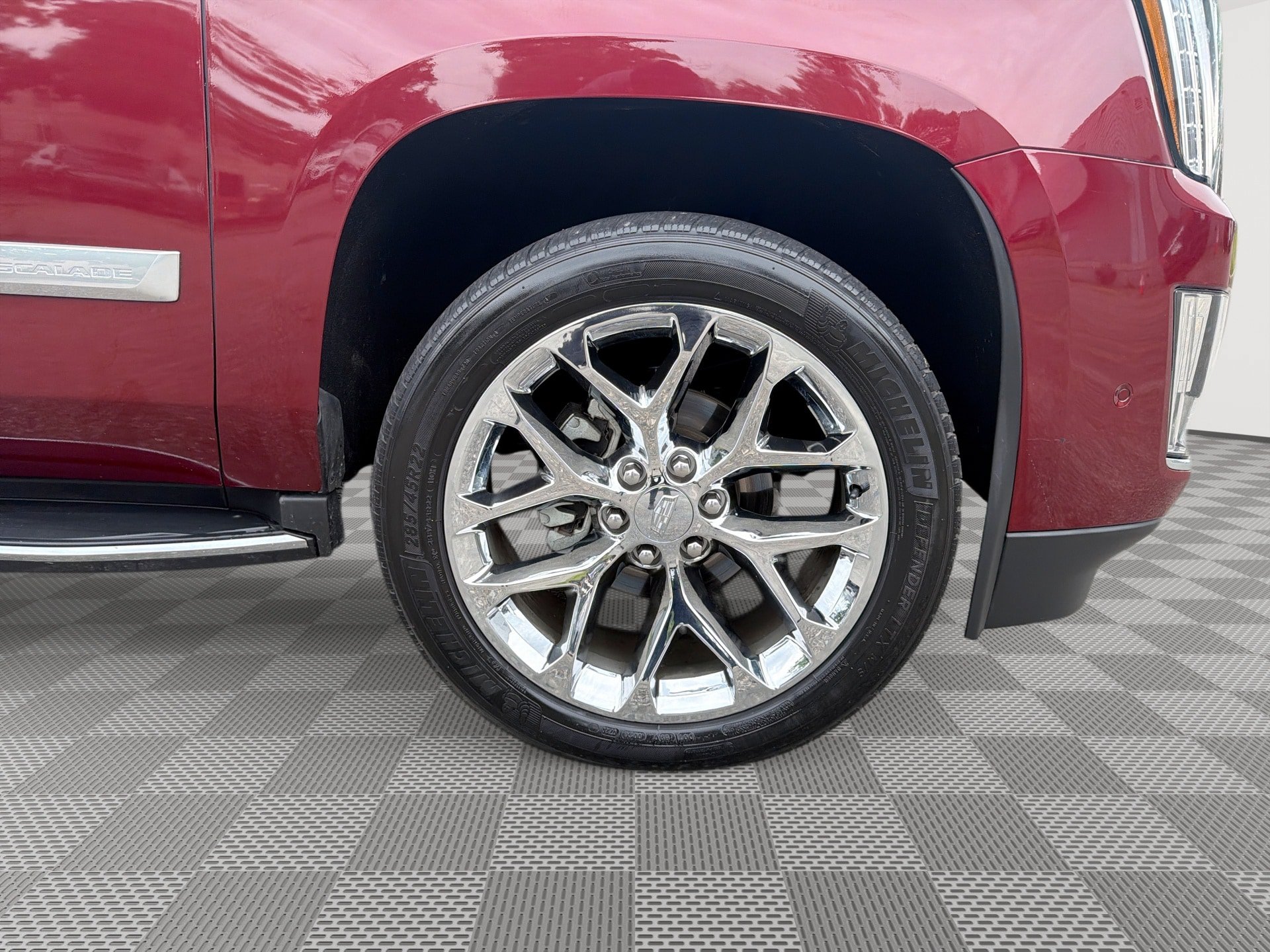 Used 2018 Cadillac Escalade Luxury RWD image 31