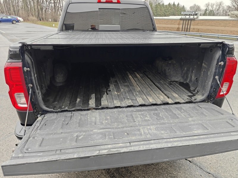 Used 2017 Chevrolet Silverado 1500 LTZ Z71 w/ LTZ Plus Package image 19