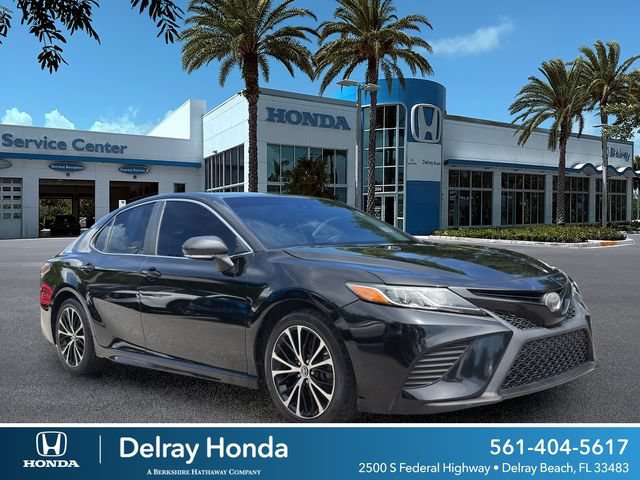 Used 2018 Toyota Camry SE w/ Audio Package