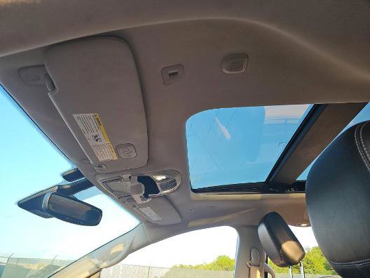 Used 2019 Chrysler Pacifica Limited w/ Tire & Wheel Group image 10