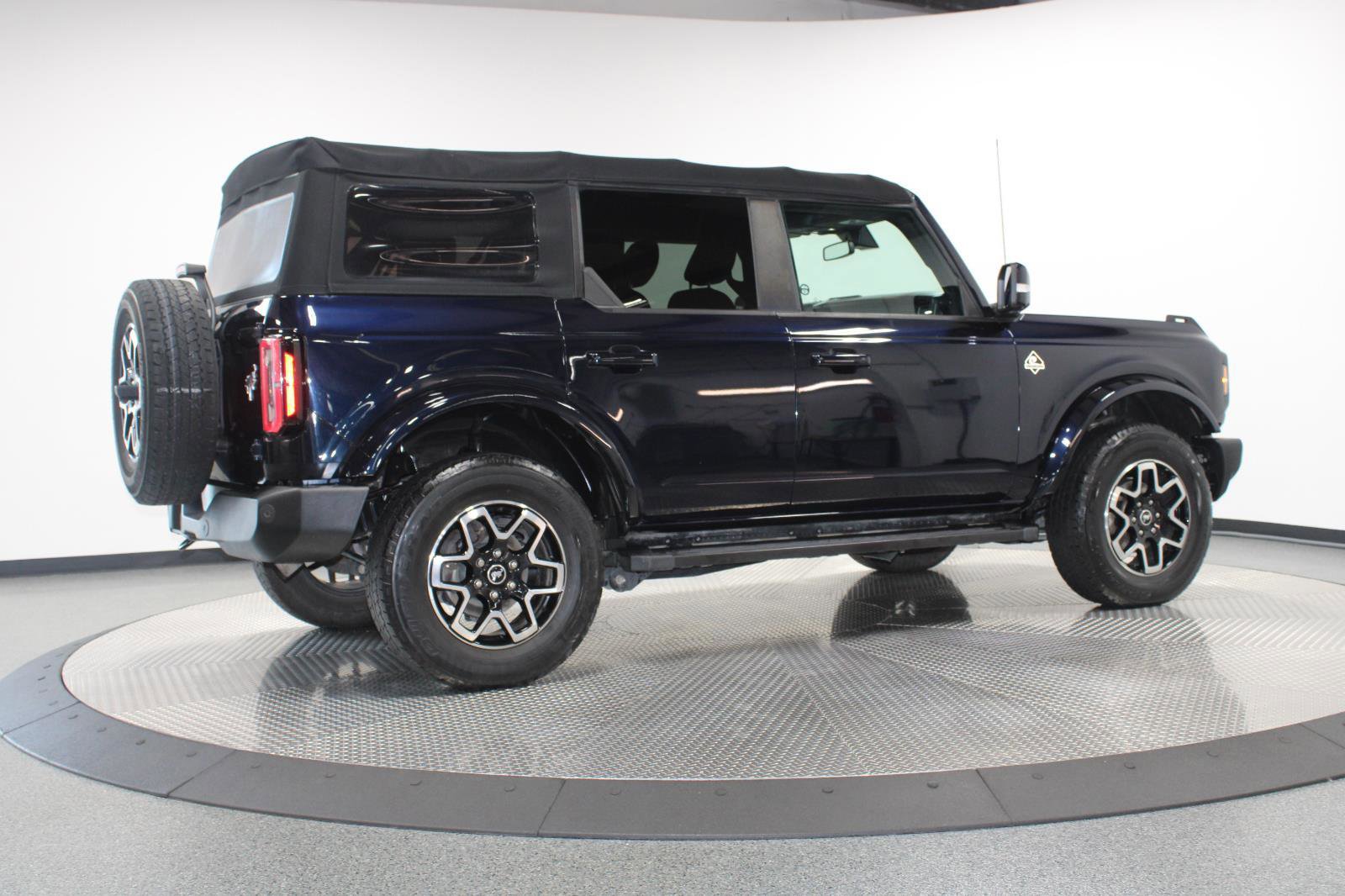 Used 2021 Ford Bronco Outer Banks image 12