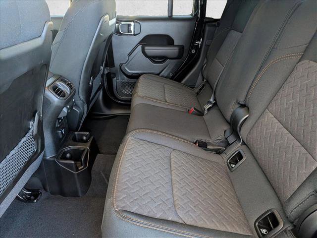 New 2025 Jeep Gladiator Mojave w/ Convenience Group AWD/4WD image 13