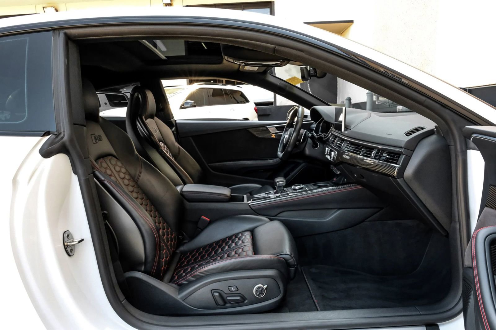 Used 2018 Audi RS 5 w/ Dynamic Package image 38