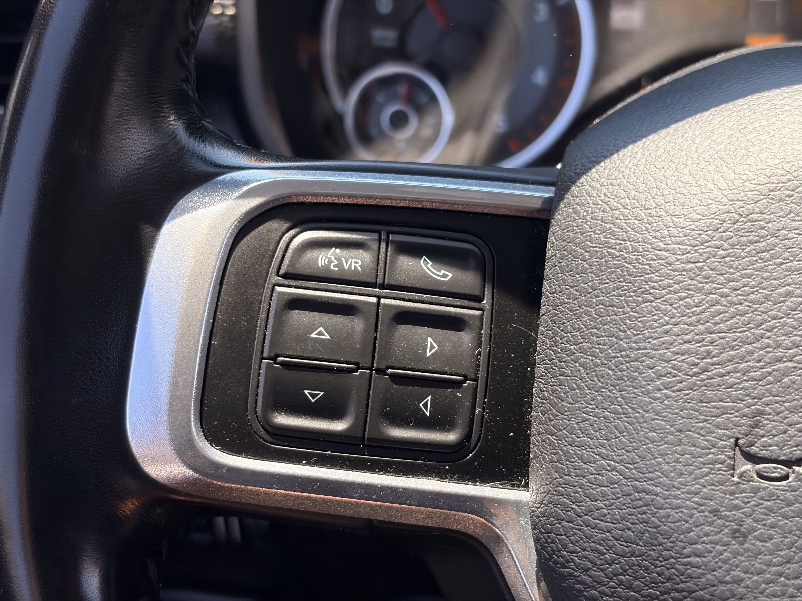 Used 2022 RAM 2500 Laramie AWD/4WD image 28
