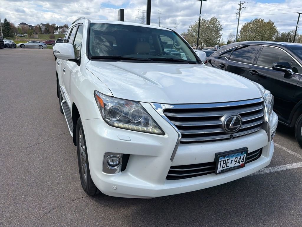 Used 2014 Lexus LX 570 4WD image 9