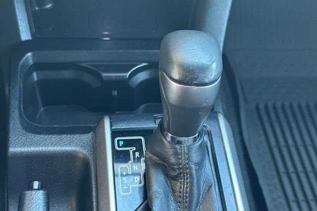 Used 2017 Toyota Tacoma Limited image 25