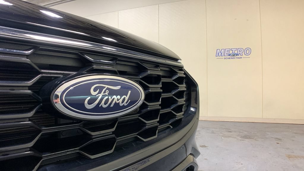 Used 2024 Ford Escape ST-Line w/ Tech Pack #1 AWD/4WD image 45