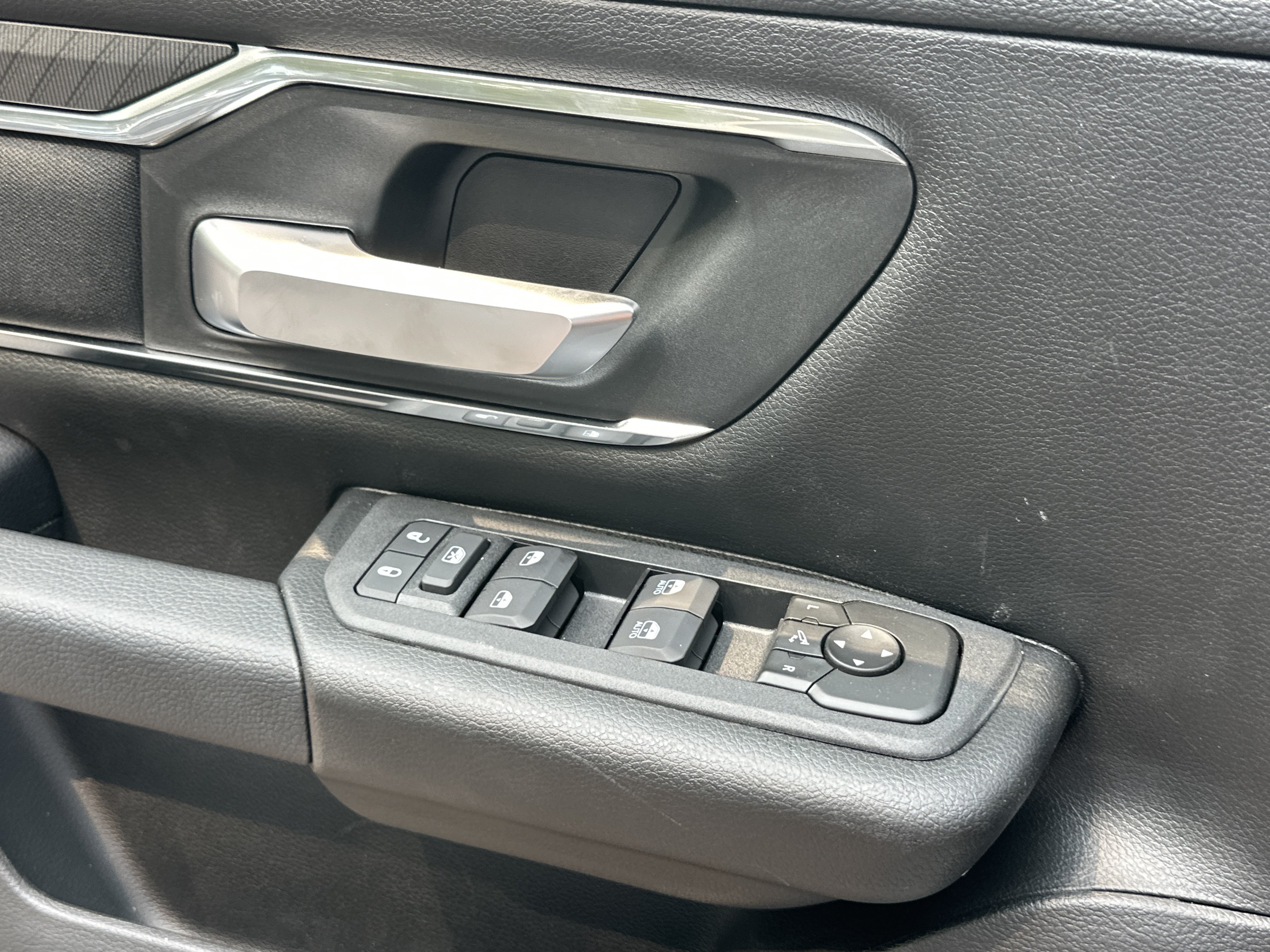 New 2026 RAM 1500 Big Horn AWD/4WD image 14