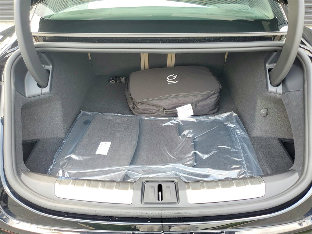 New 2025 Porsche Taycan image 30