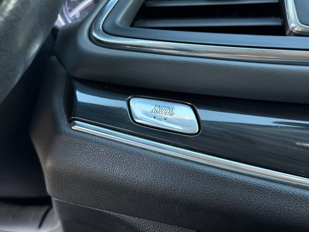 Used 2019 Buick Enclave Essence FWD image 30