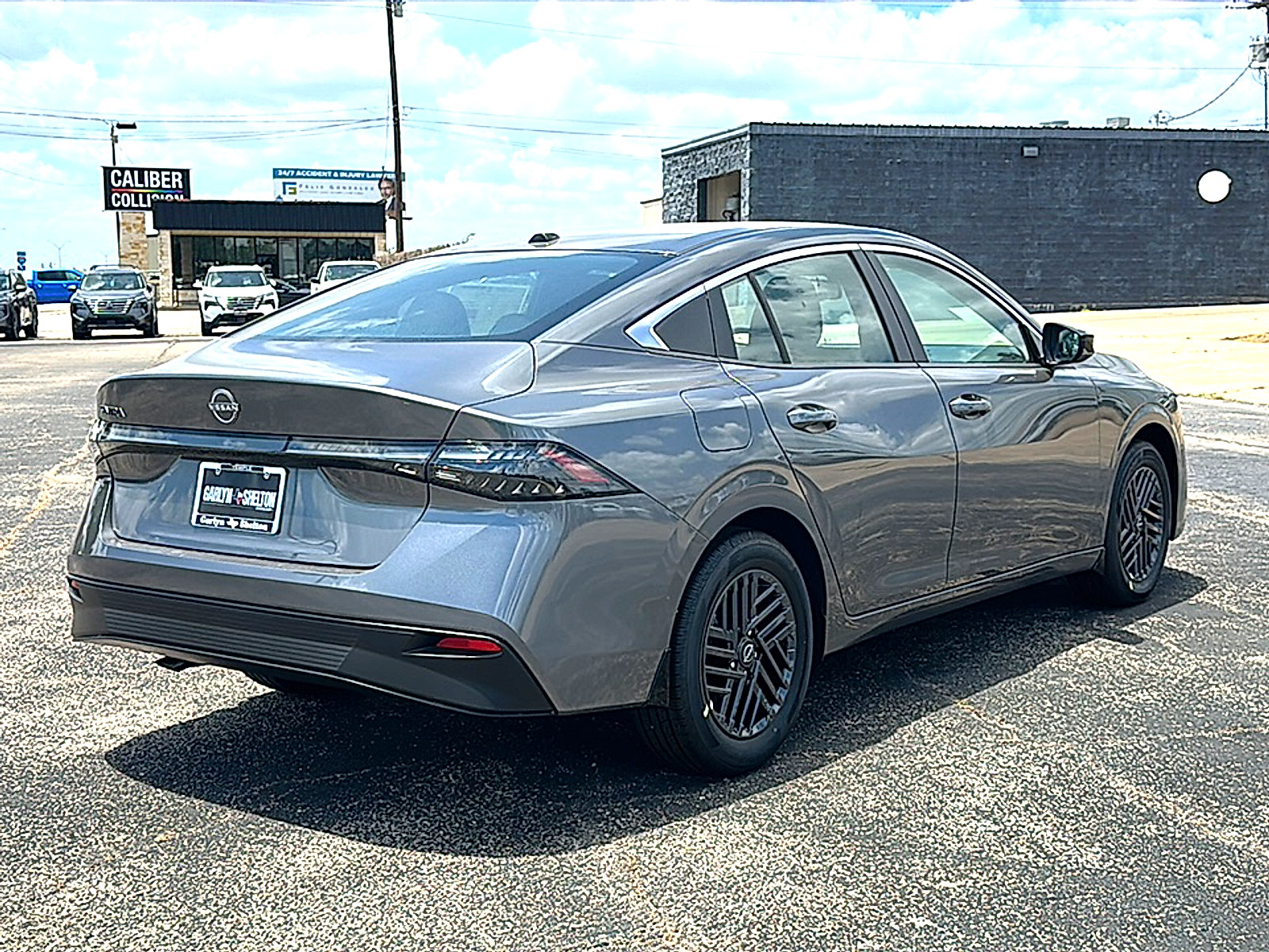 New 2026 Nissan Sentra SV w/ SV Convenience Package FWD image 8
