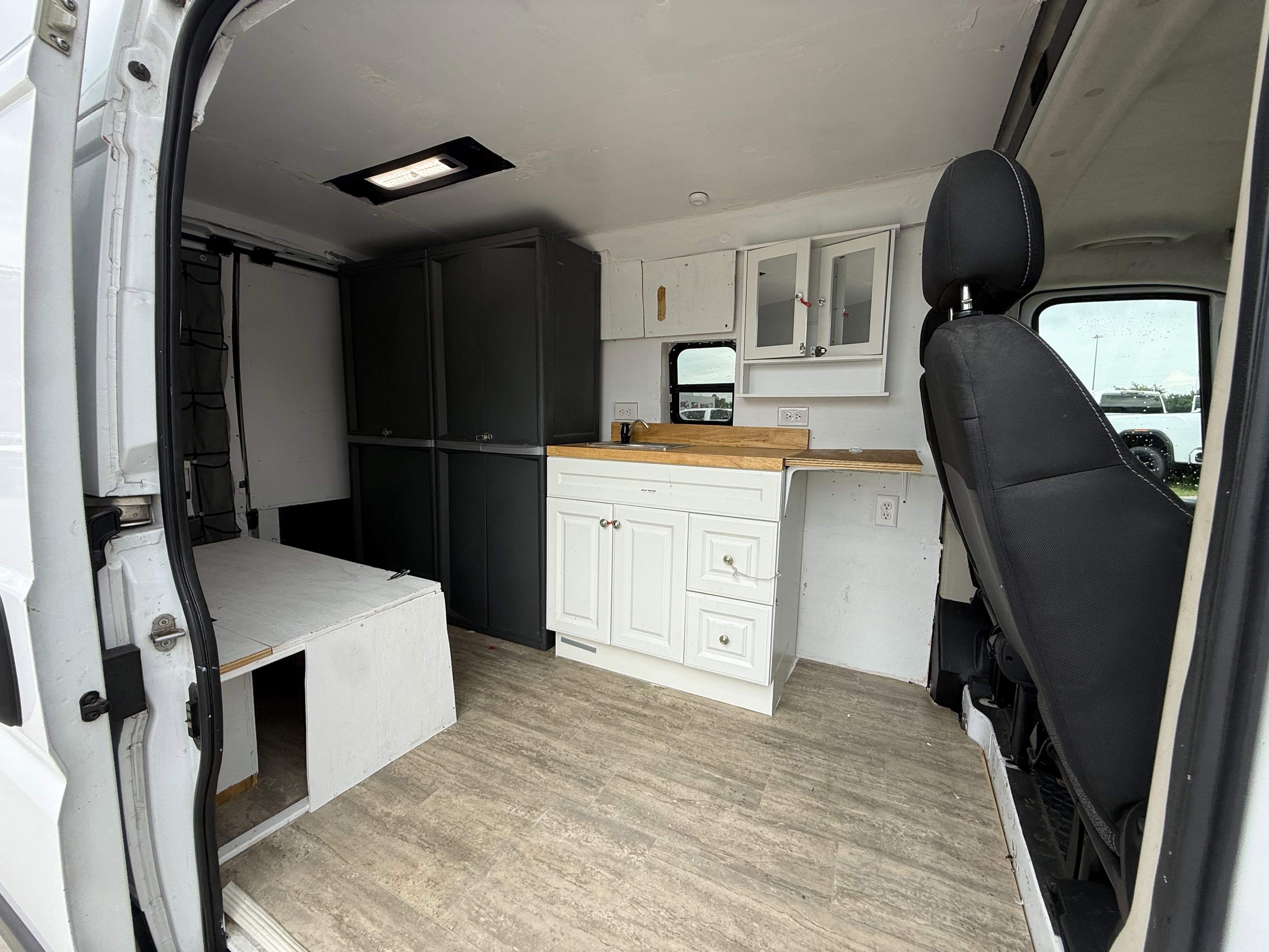 Used 2020 RAM ProMaster 1500 w/ Premium Appearance Group FWD image 29