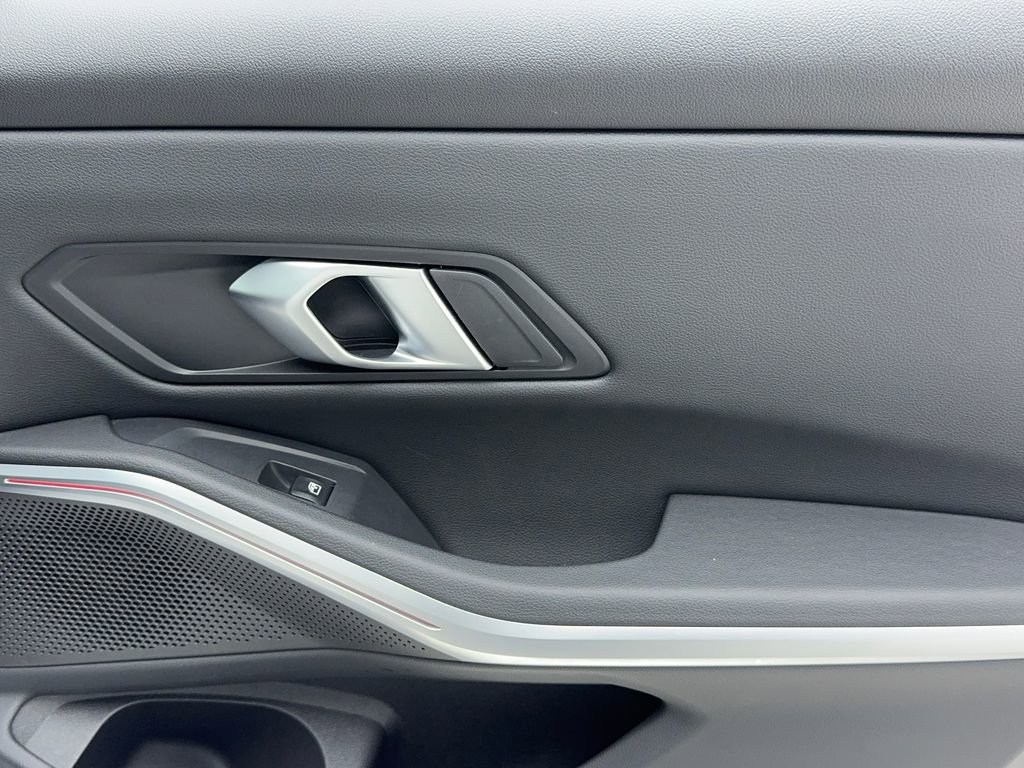 Used 2025 BMW 330i Sedan image 55