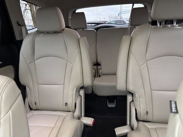 Used 2019 Buick Enclave Premium image 30