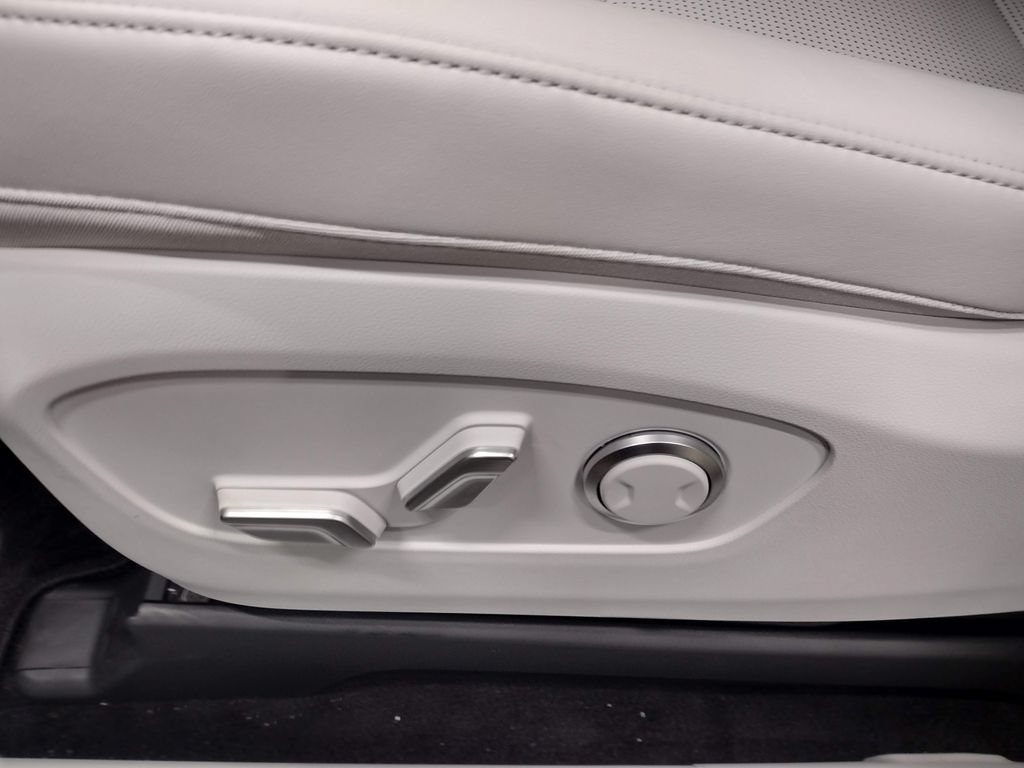 New 2026 Hyundai Ioniq 9 SEL AWD/4WD image 24