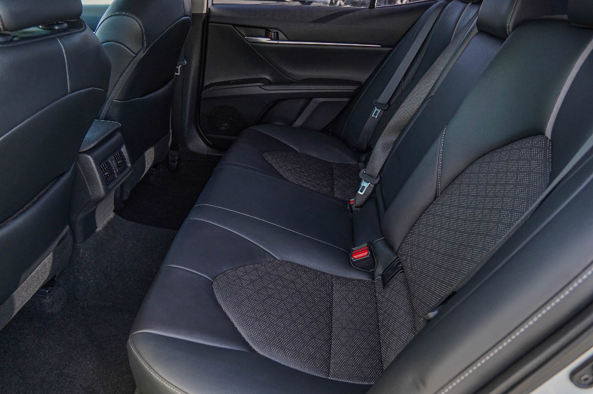 Used 2024 Toyota Camry XSE image 28