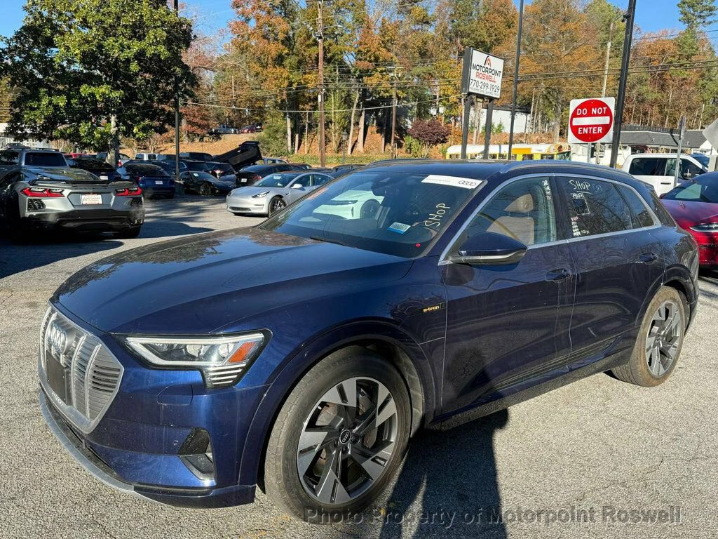 Used 2022 Audi e-tron Premium w/ Interior Protection Package image 2