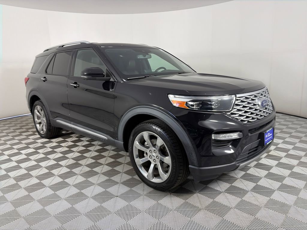 Certified 2020 Ford Explorer Platinum w/ Premium Technology Package
