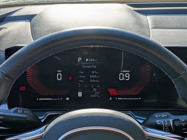 Used 2025 Kia Sorento S image 11
