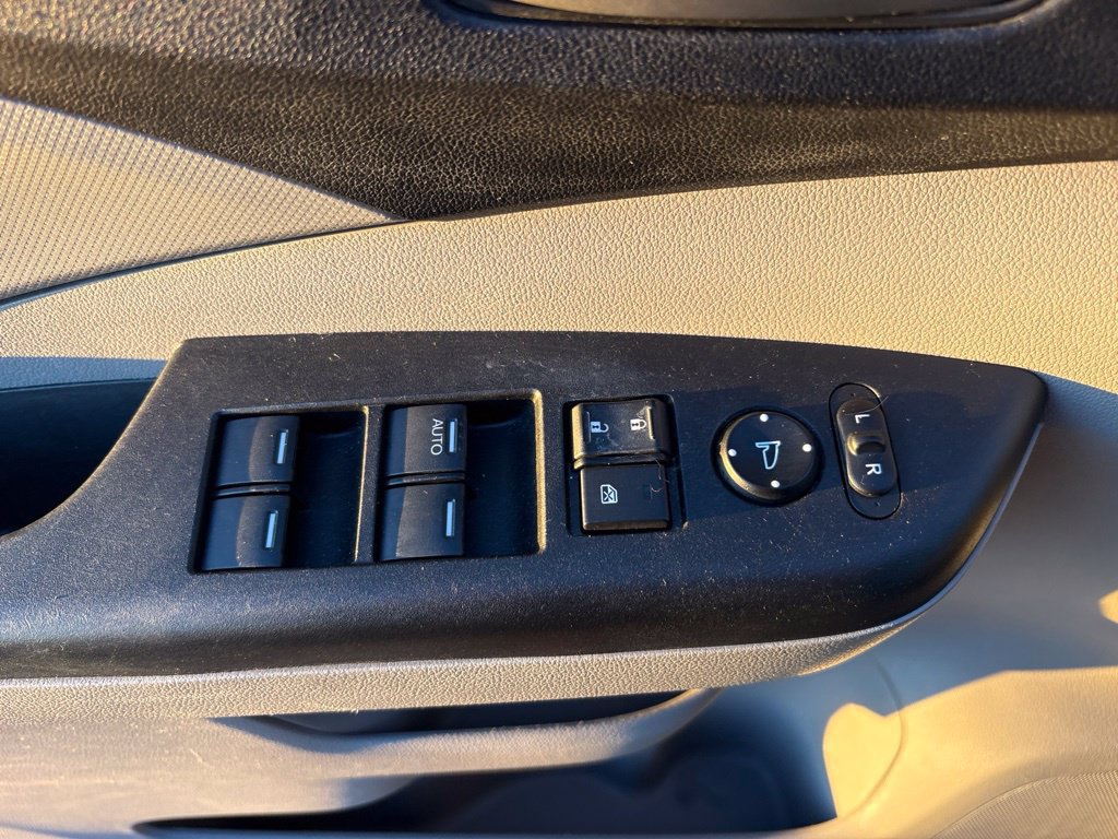 Used 2013 Honda CR-V LX image 15