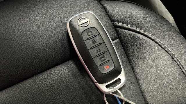 Used 2025 Nissan Murano SV AWD/4WD image 20