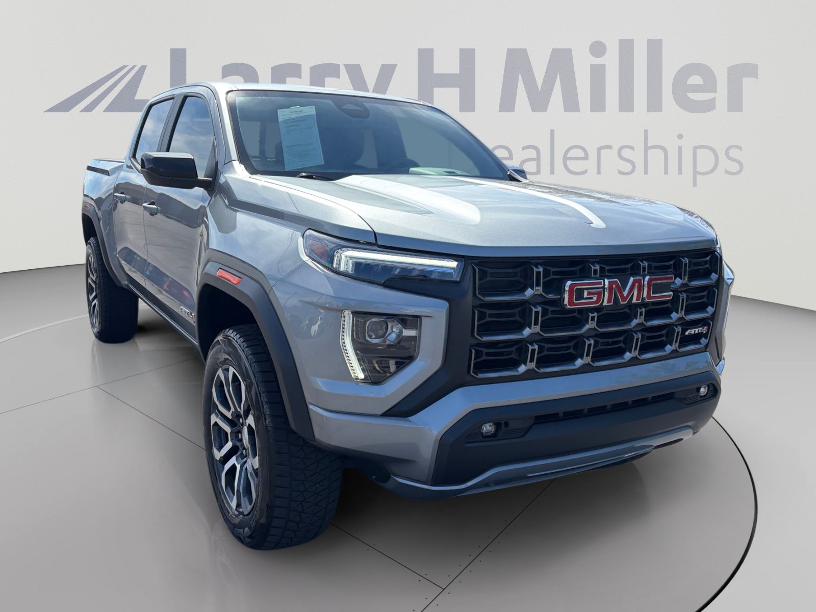 Used 2023 GMC Canyon AT4 w/ LPO, Skid Plate Package AWD/4WD image 7