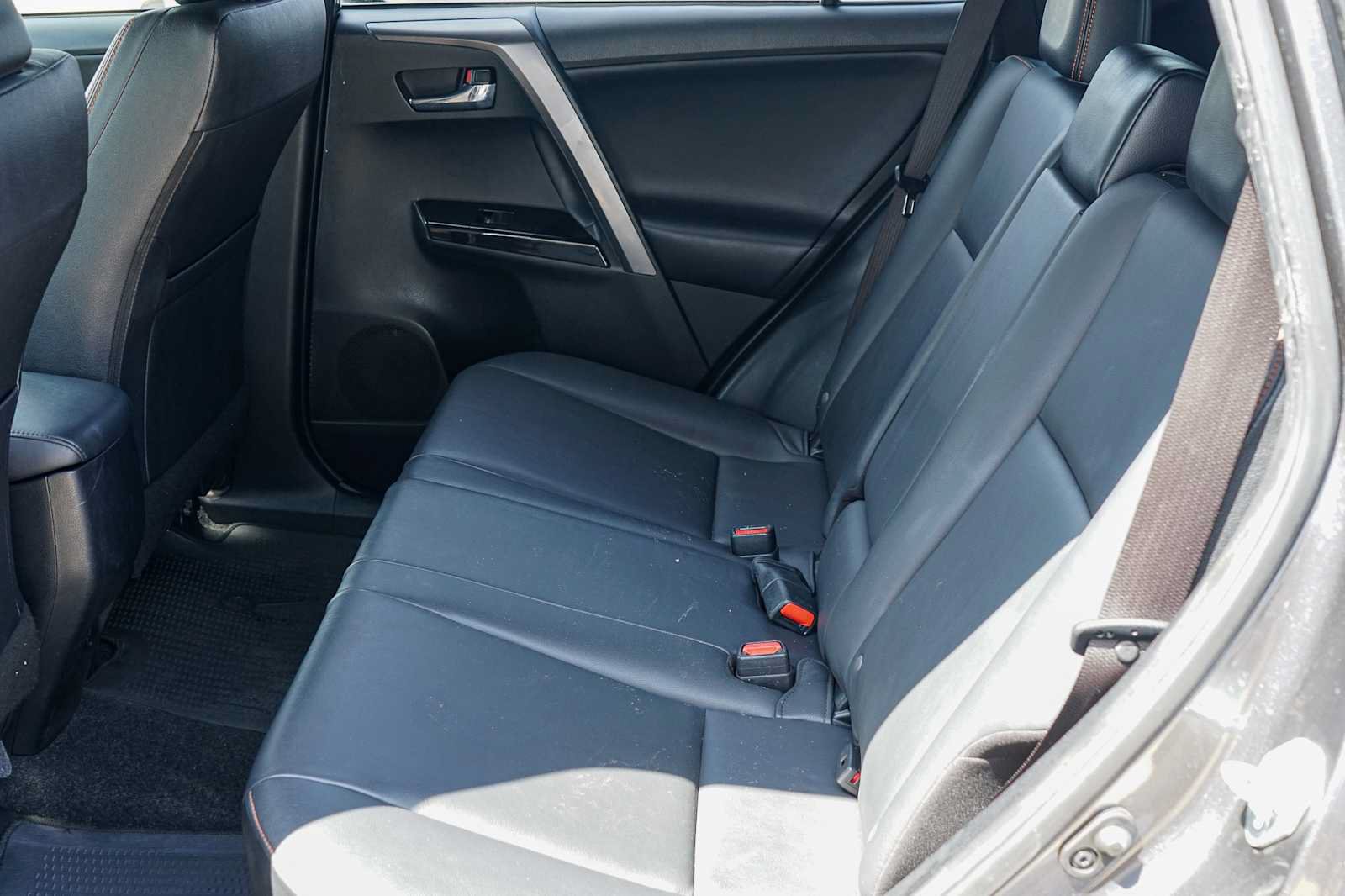 Used 2017 Toyota RAV4 SE w/ Power Special Value Package FWD image 19