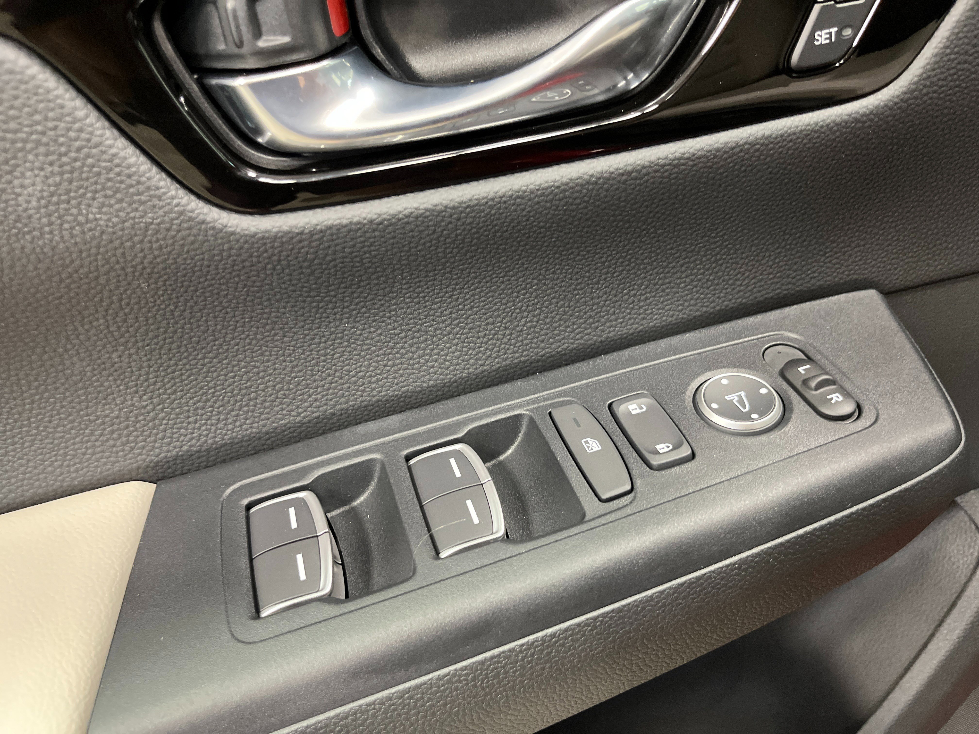 New 2026 Honda CR-V EX-L image 18