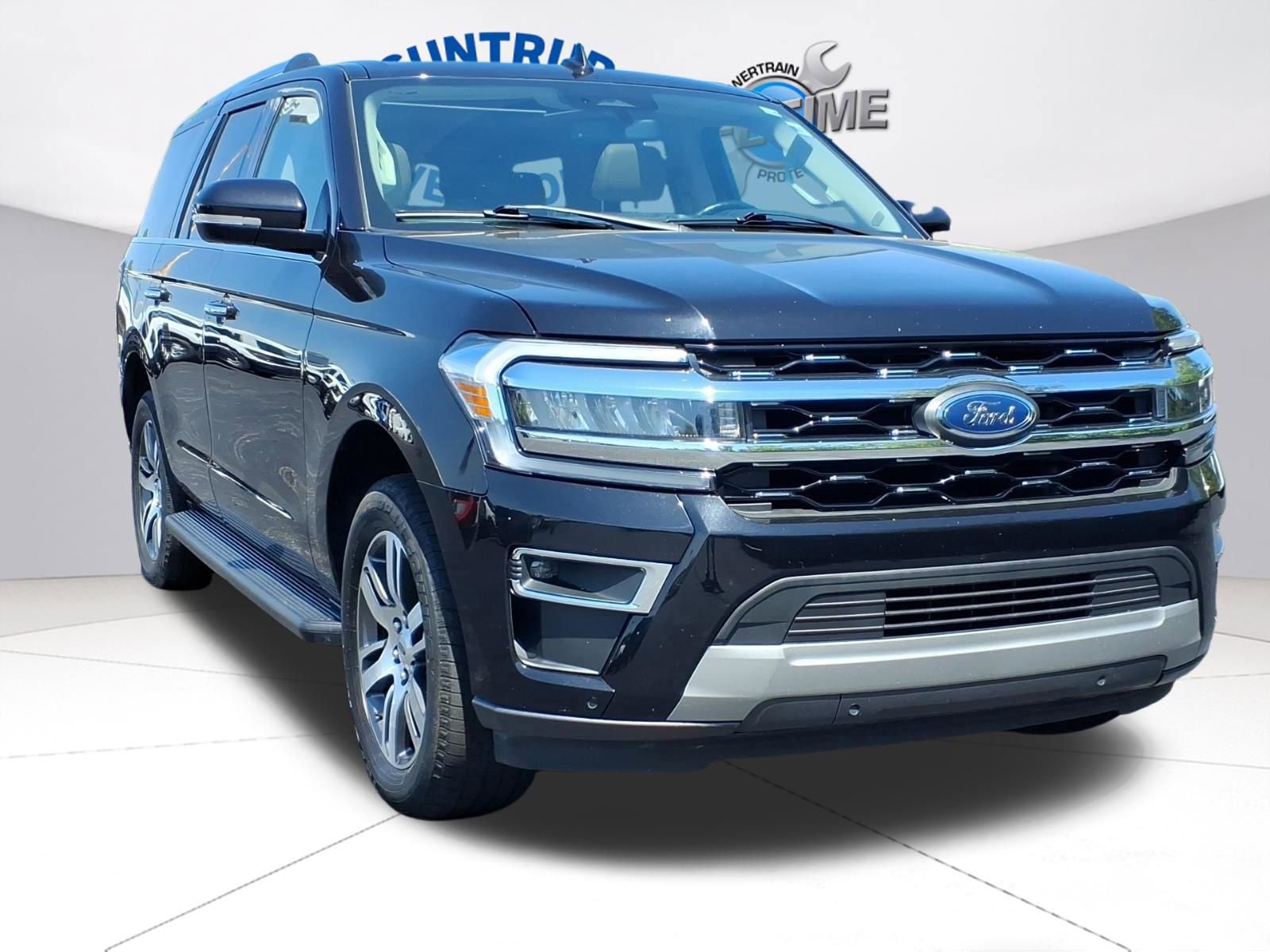 Used 2024 Ford Expedition Limited AWD/4WD image 2