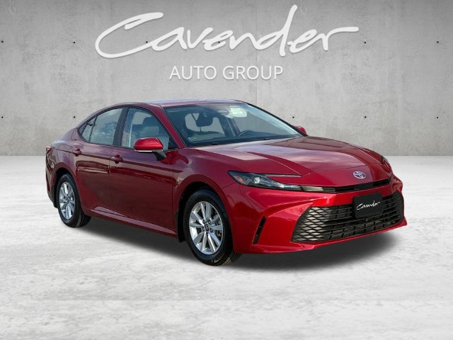 Used 2025 Toyota Camry LE w/ Convenience Package FWD image 2