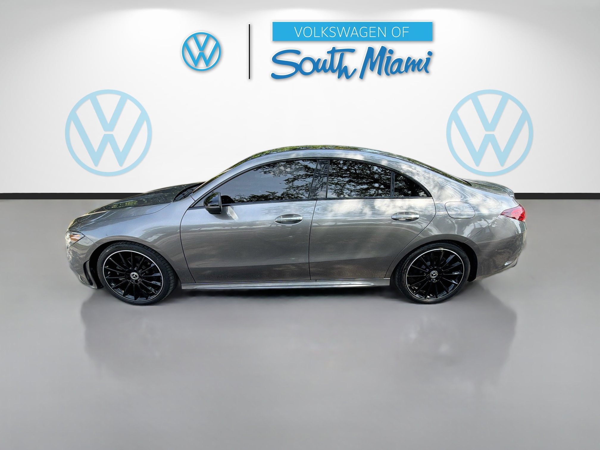 Used 2023 Mercedes-Benz CLA 250 image 4