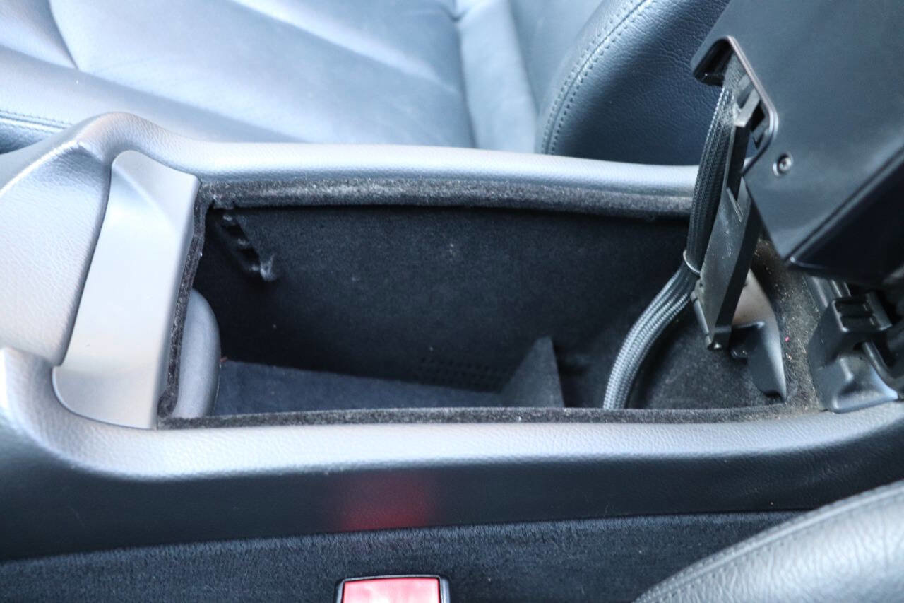 Used 2005 Mercedes-Benz CLK 320 Cabriolet image 43