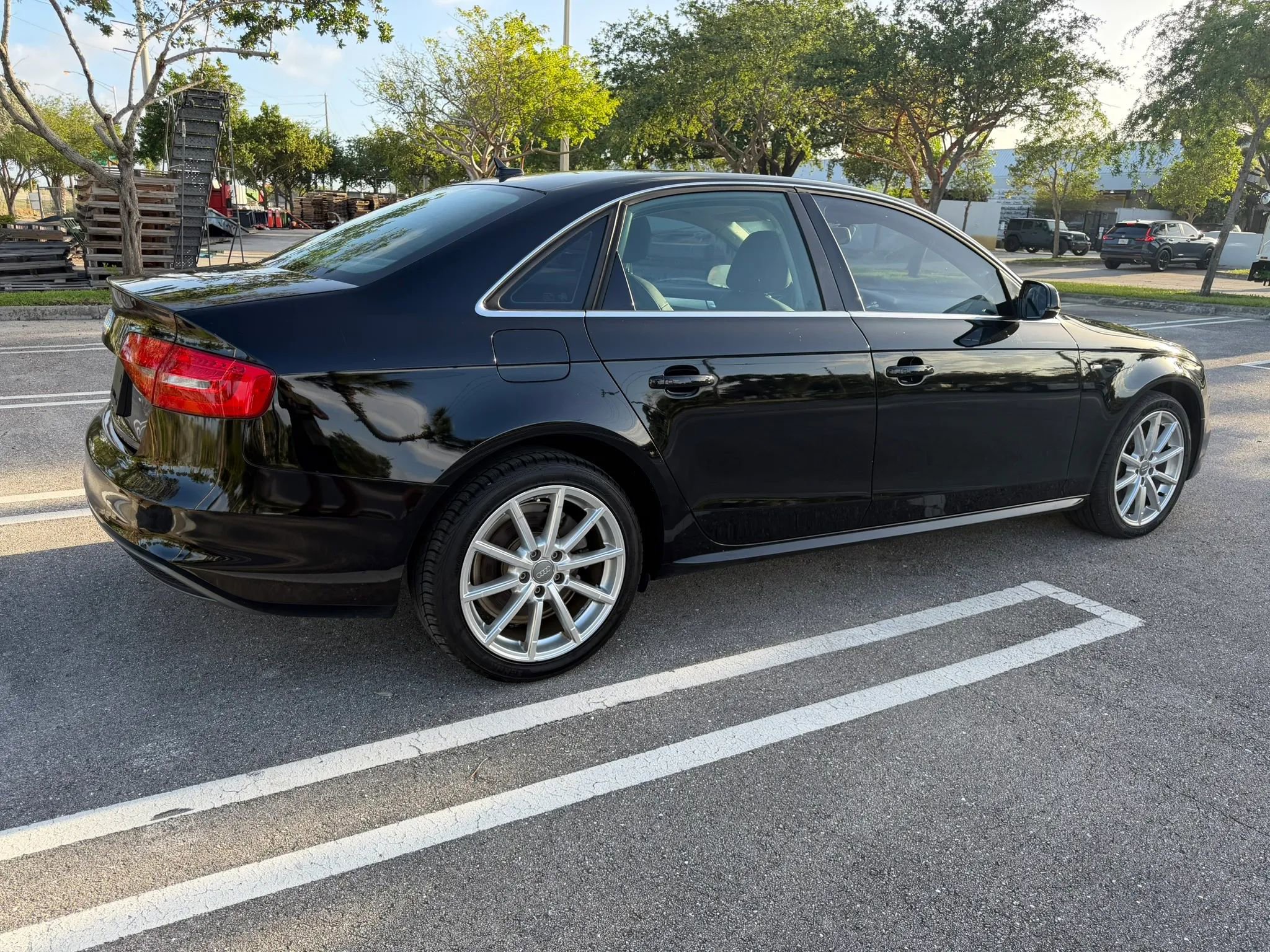 Used 2016 Audi A4 2.0T Premium w/ Convenience Plus Package FWD image 9