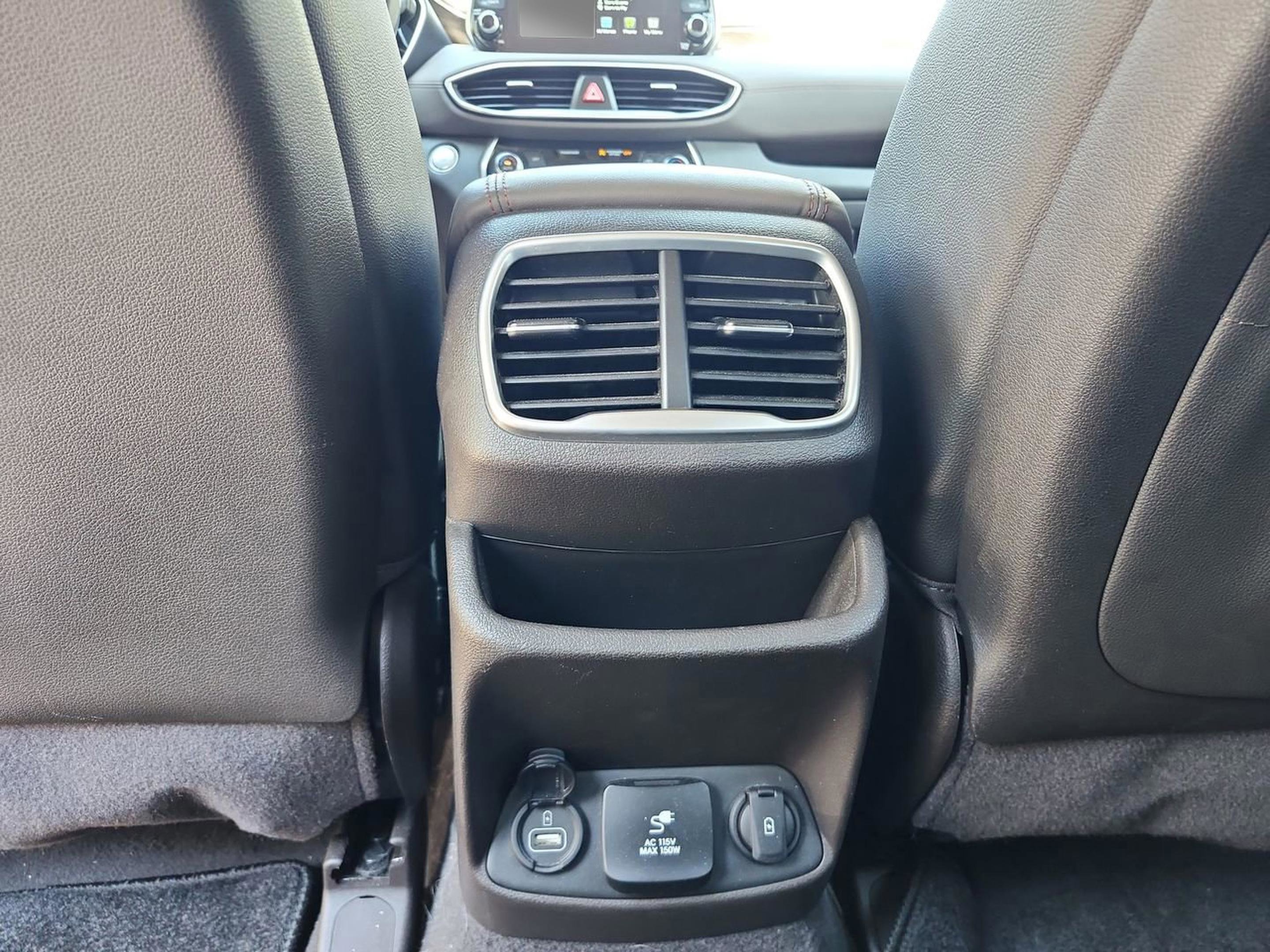 Used 2020 Hyundai Santa Fe Limited image 32