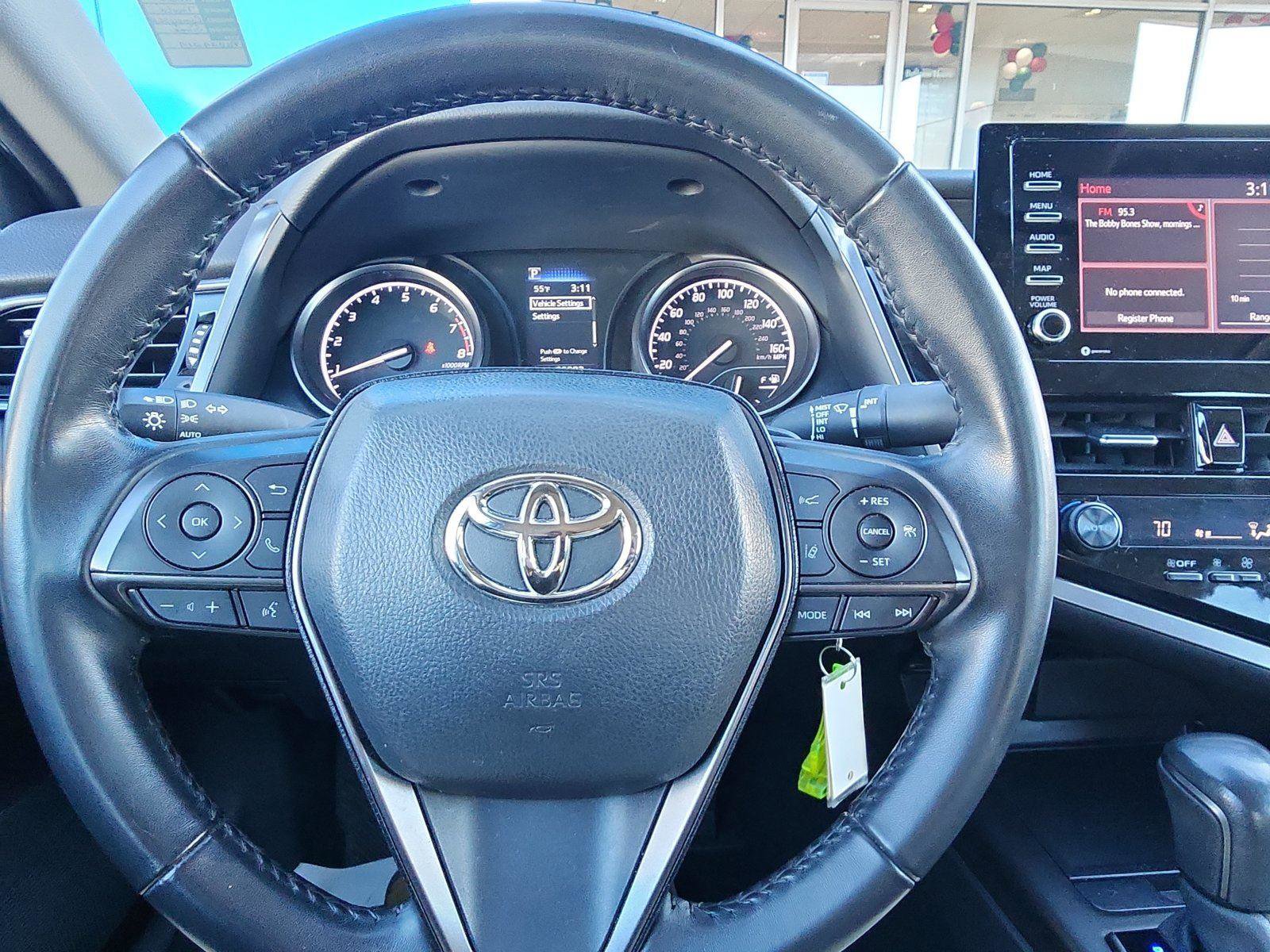 Used 2023 Toyota Camry SE image 15