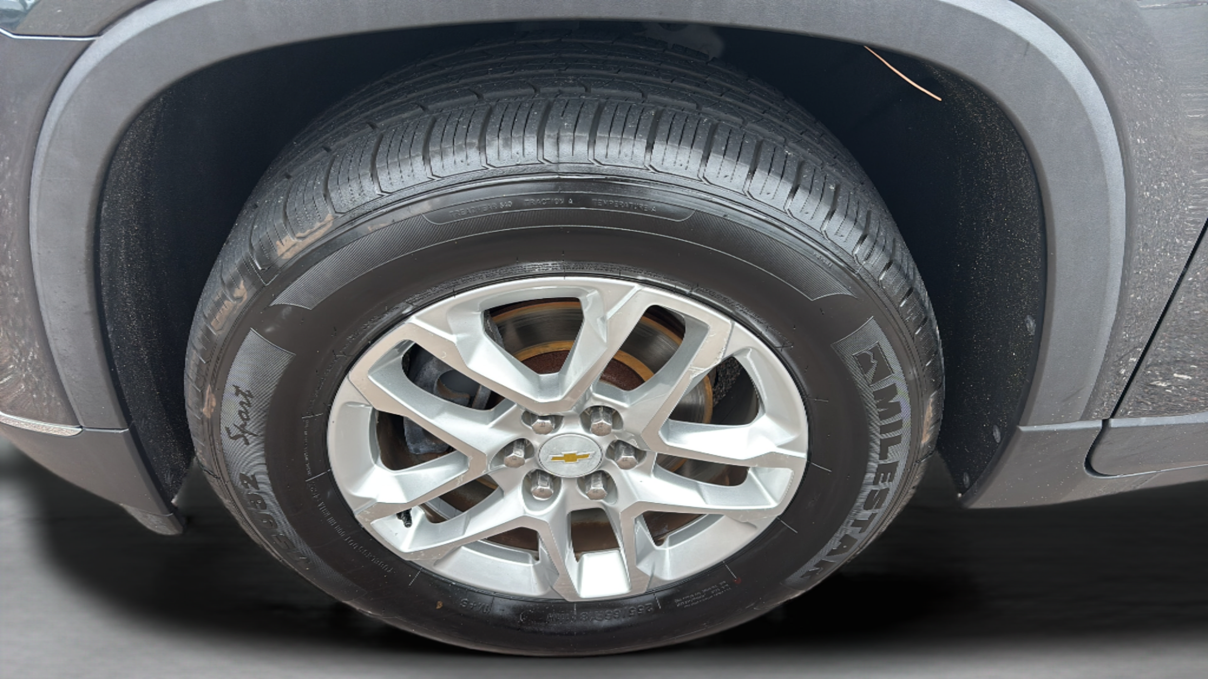 Used 2018 Chevrolet Traverse LT FWD image 31