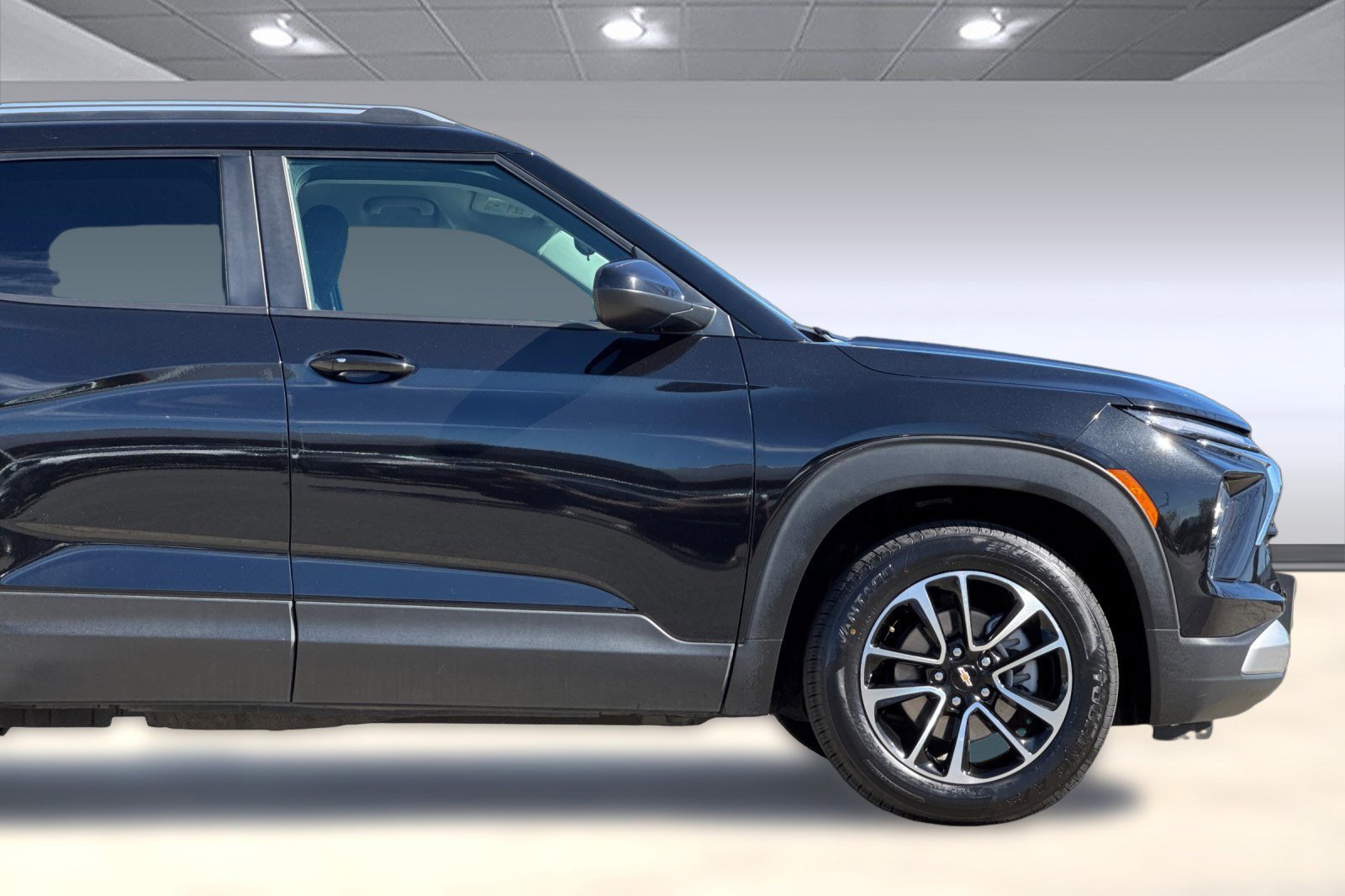 Used 2025 Chevrolet TrailBlazer LT image 34