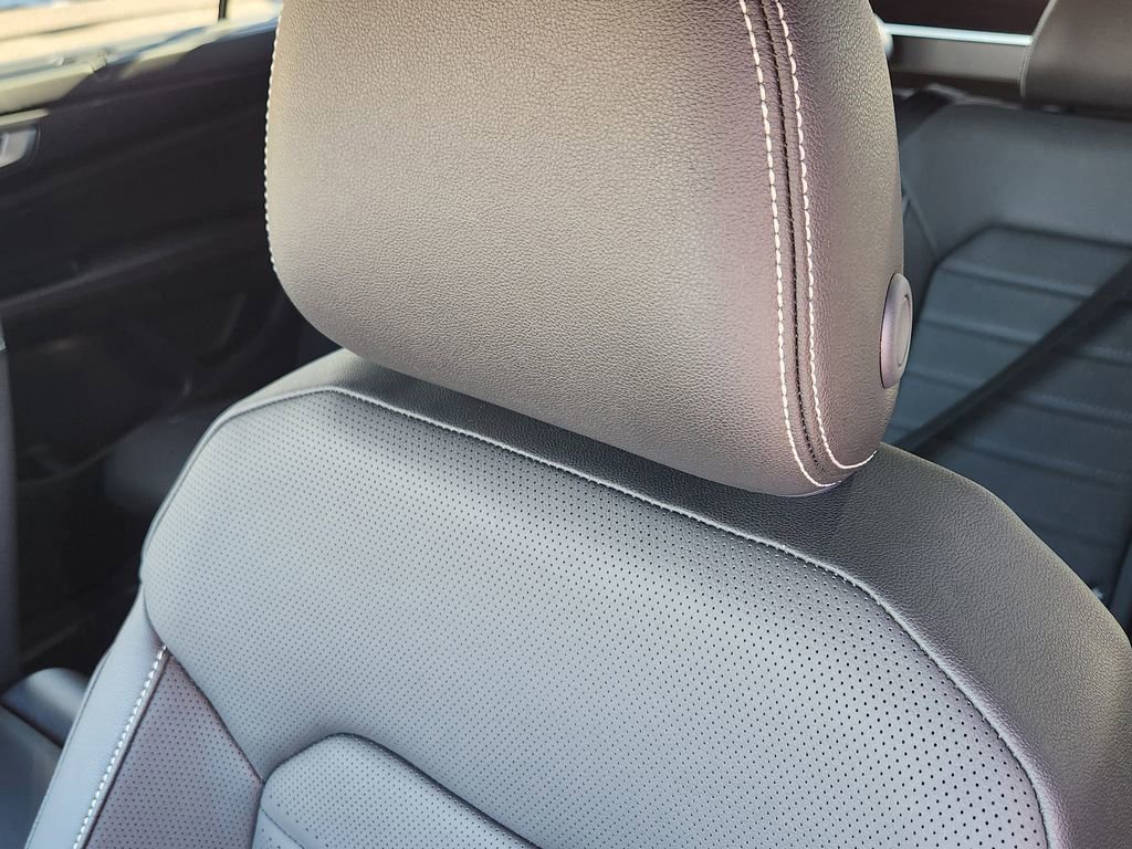 New 2026 Volkswagen Atlas Cross Sport SEL R-Line image 5