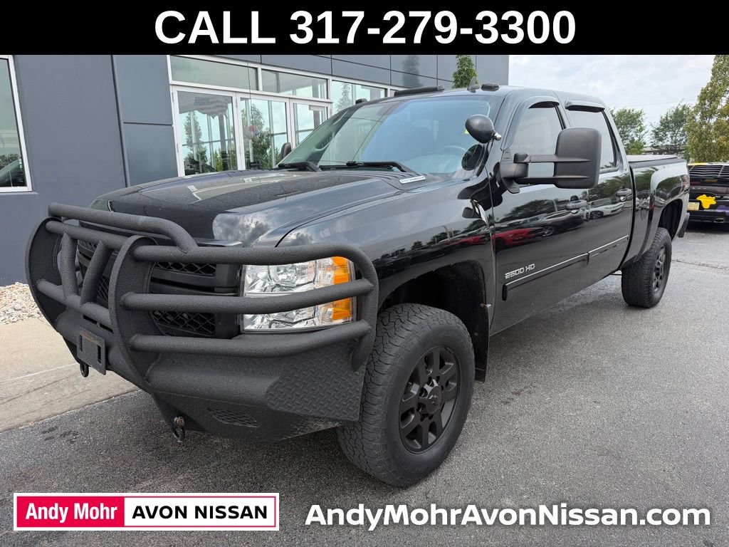 Used 2014 Chevrolet Silverado 2500 LT w/ Interior Plus Package AWD/4WD image 3