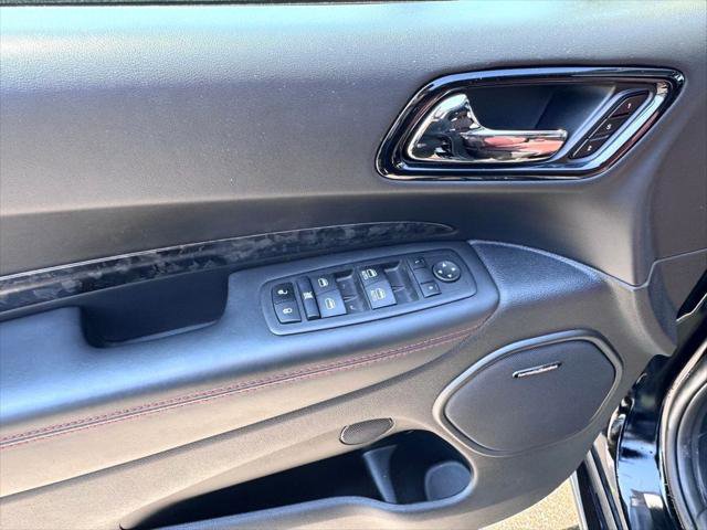 Certified 2024 Dodge Durango R/T AWD/4WD image 9
