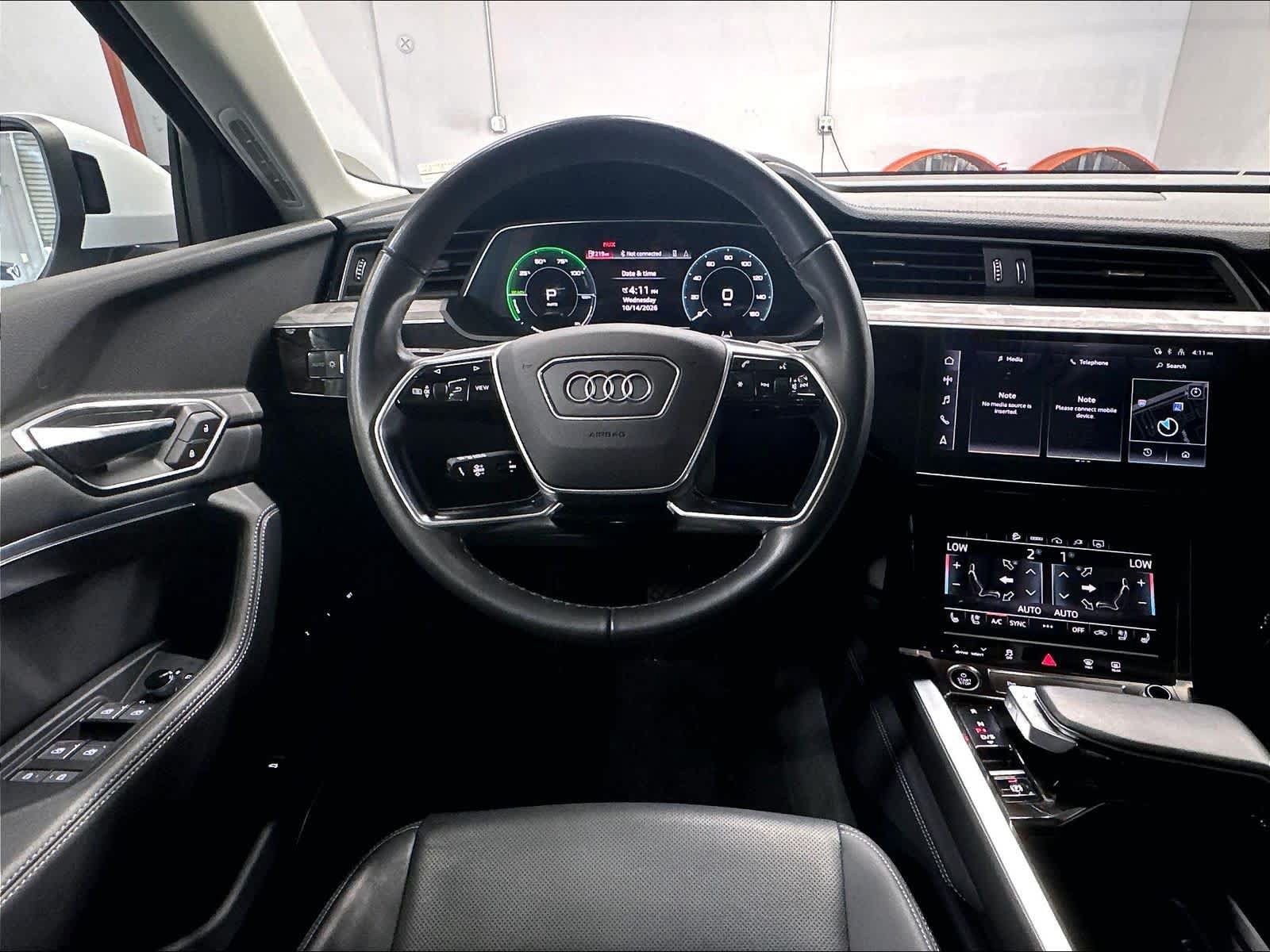 Used 2024 Audi Q8 e-tron Premium Plus AWD/4WD image 9