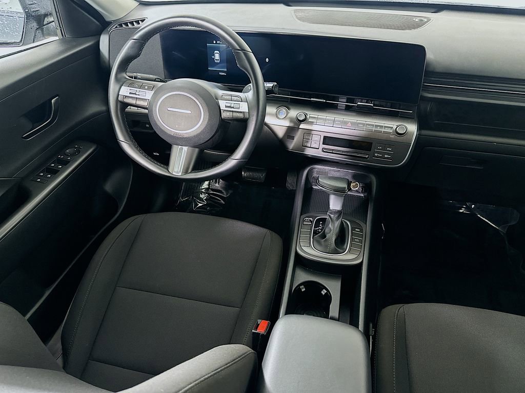 Used 2025 Hyundai Kona SEL image 17
