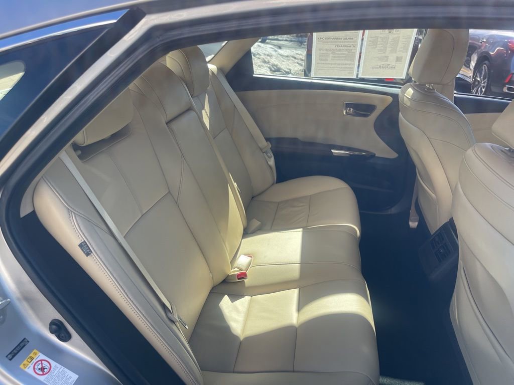 Used 2018 Toyota Avalon XLE Premium w/ Carpet Mat Package image 23