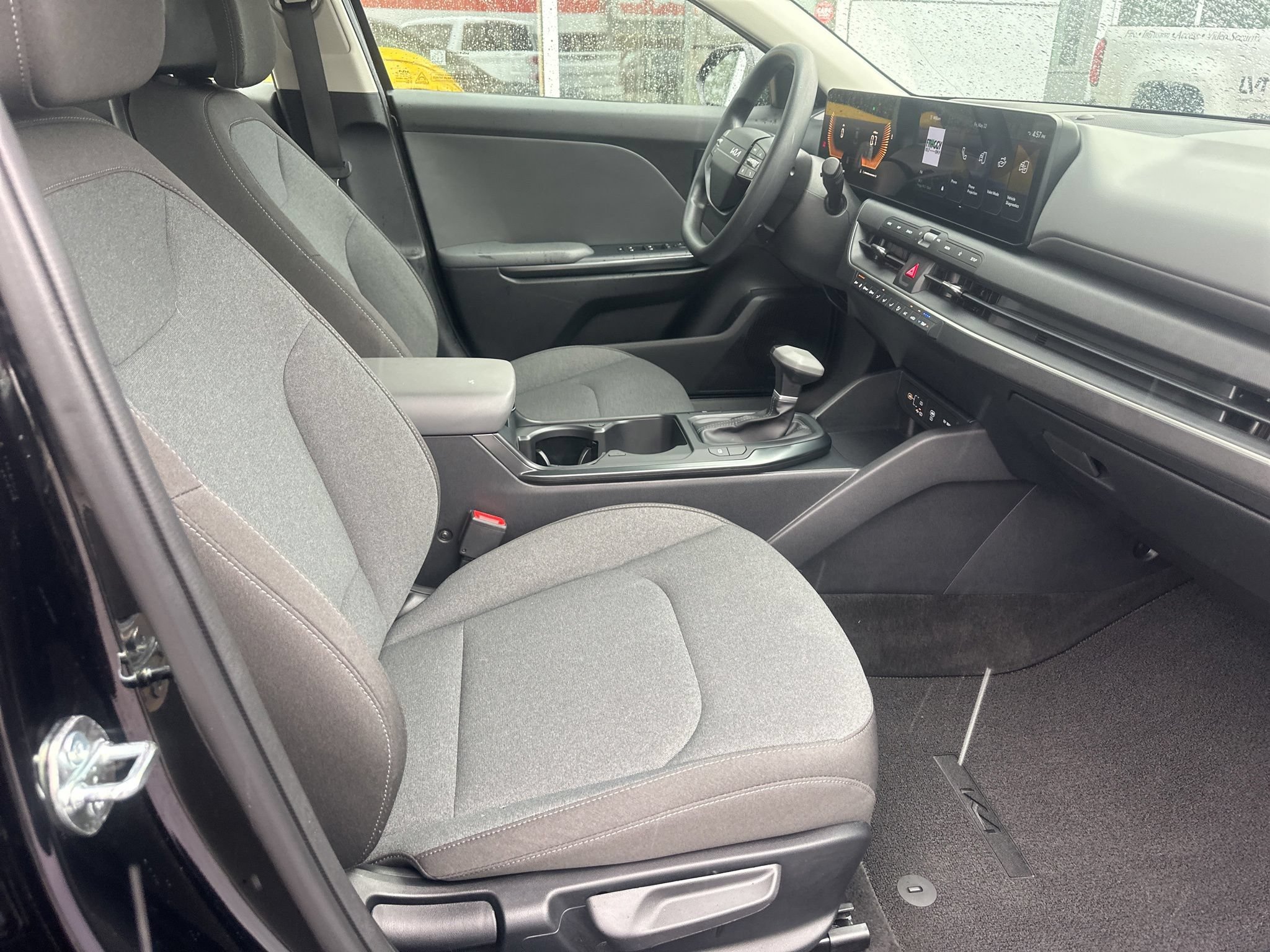 Used 2025 Kia K4 FWD image 8