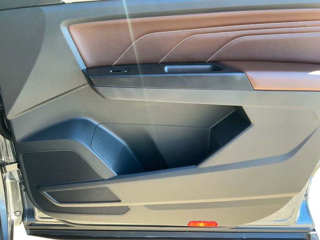 Used 2021 Volkswagen Atlas SEL R-Line image 16