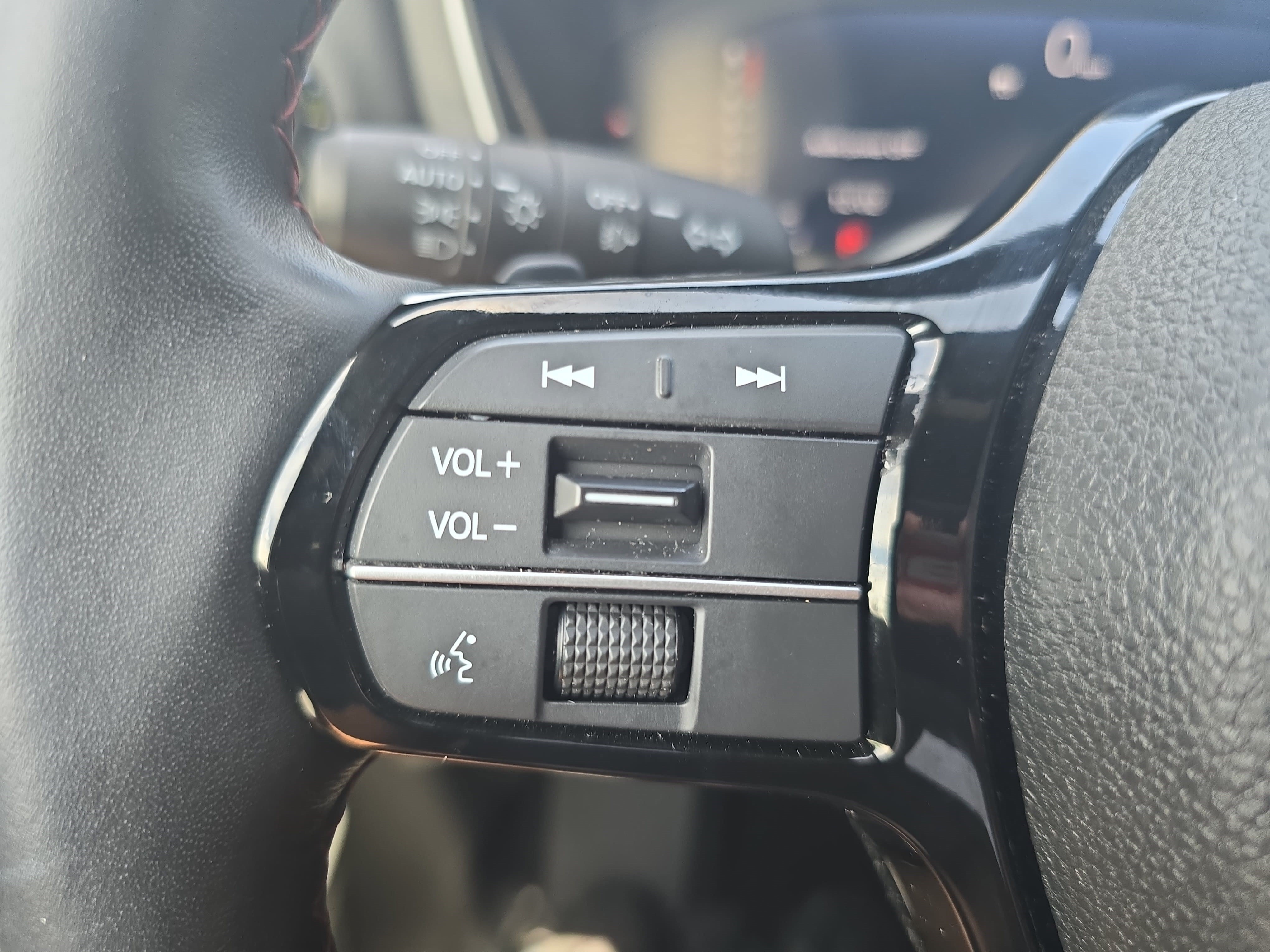 Used 2025 Honda Pilot Black Edition image 19